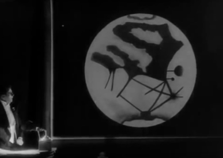 Première représentation de la planète lors d'un meeting pour présenter le projet d'expédition.