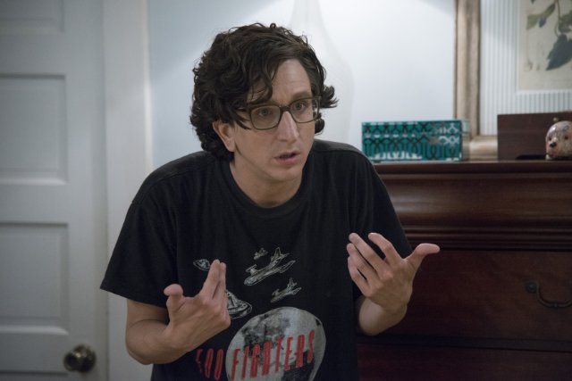 MV5BMjIyMzAyNjAwNV5BMl5BanBnXkFtZTgwNTczNTg5NzE@._V1__SX640_SY720_